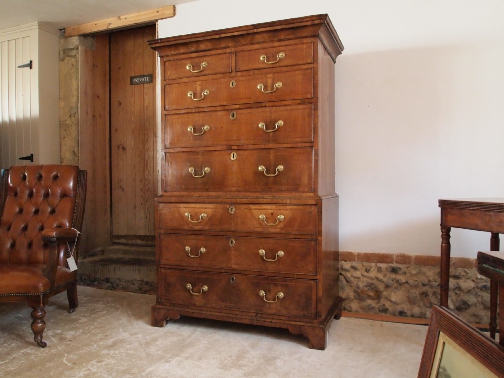 Chest on chest small fine George II Walnut c1740 View XIII