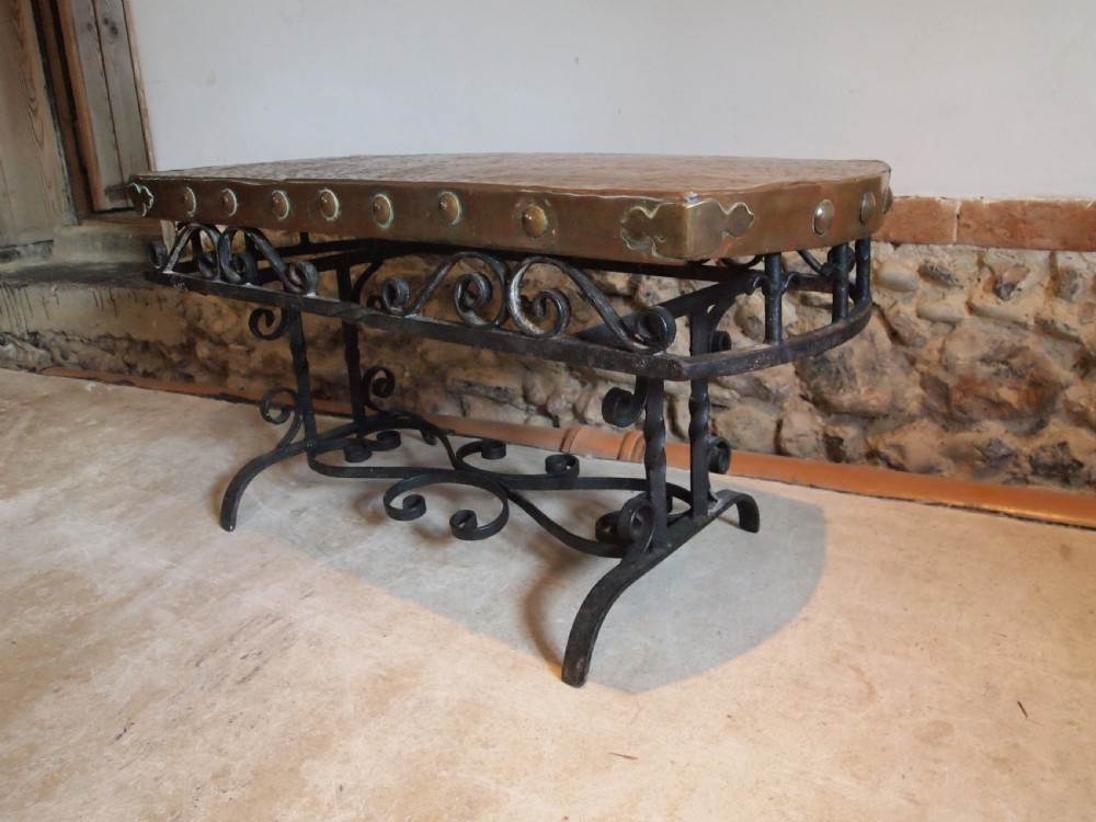 Coffee table Arts and Crafts Copper and cast Iron c1900 View IV