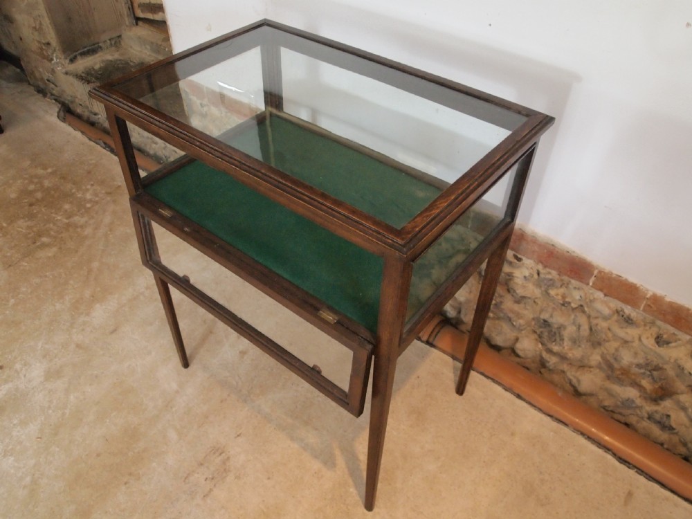 Table display bijouterie cabinet Edwardian Oak c1900 View V