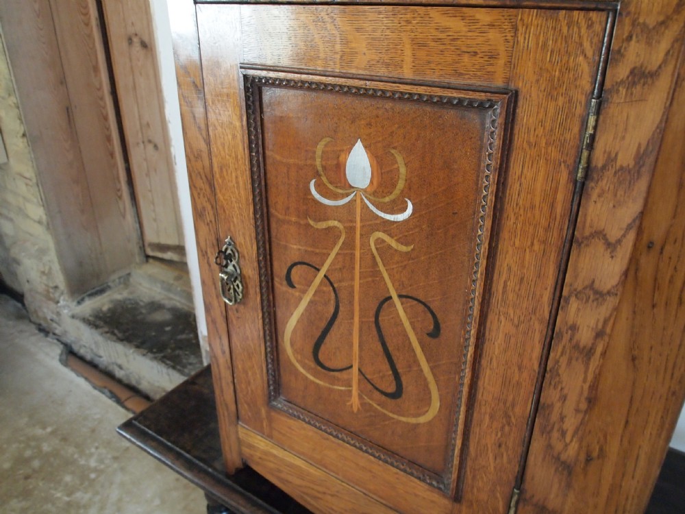 Cupboard corner Arts and Crafts Oak c1900 View VIII