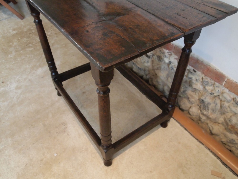 Table Queen Anne Oak side hall lamp c1700 View XI