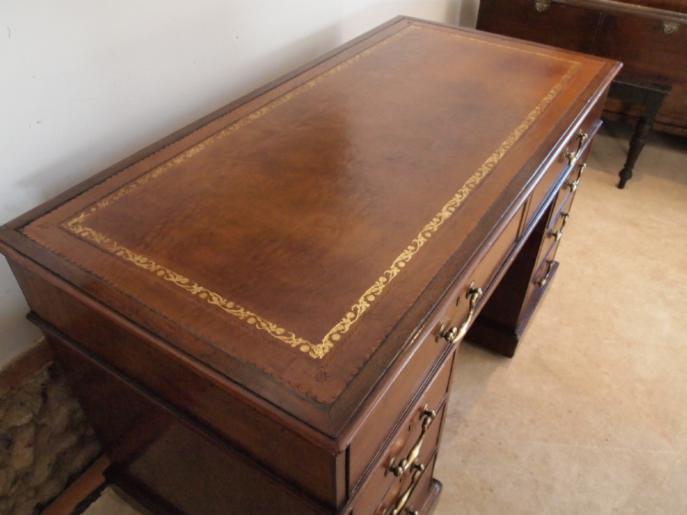 Desk very rare fine George III Mahogany c1790 View II