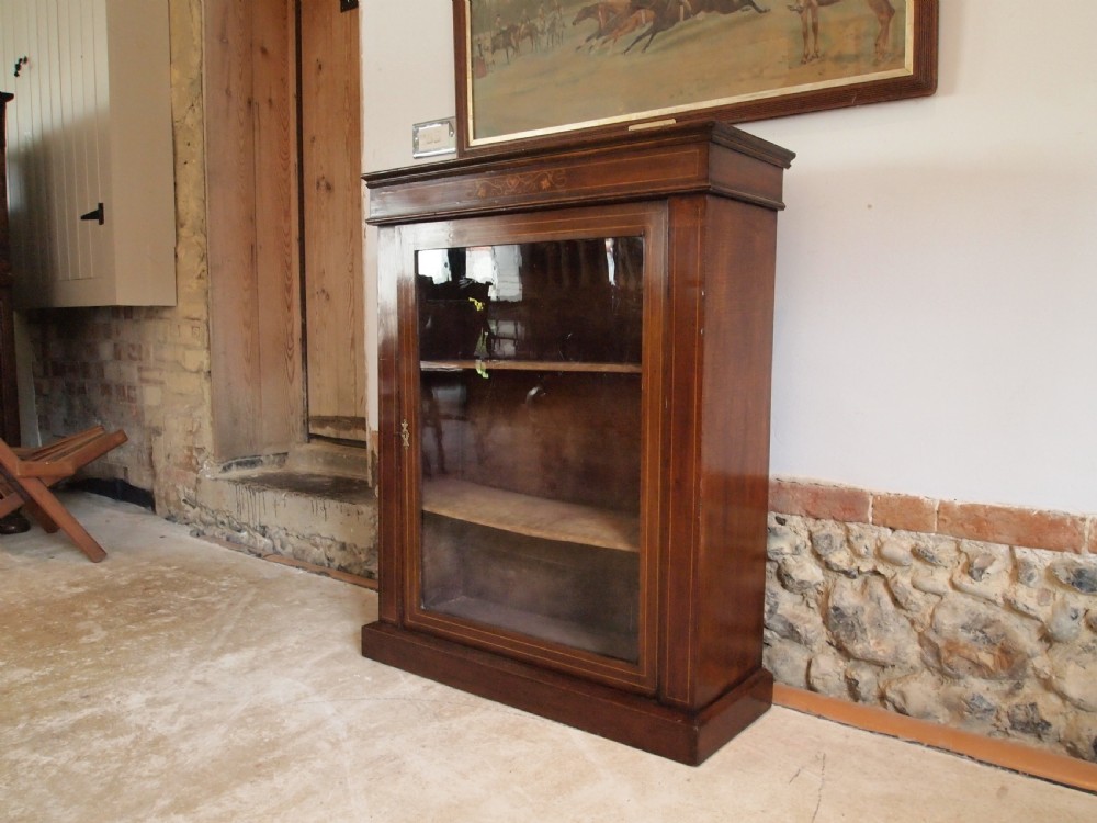 Cabinet display pier cabinet Victorian Mahogany c1880 View VII