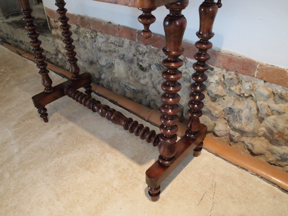 Table hall lamp console Victorian Walnut c1880 View III