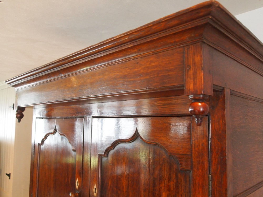 Cupboard dresser sideboard Welsh Oak 2 part George III c1790 View VIII