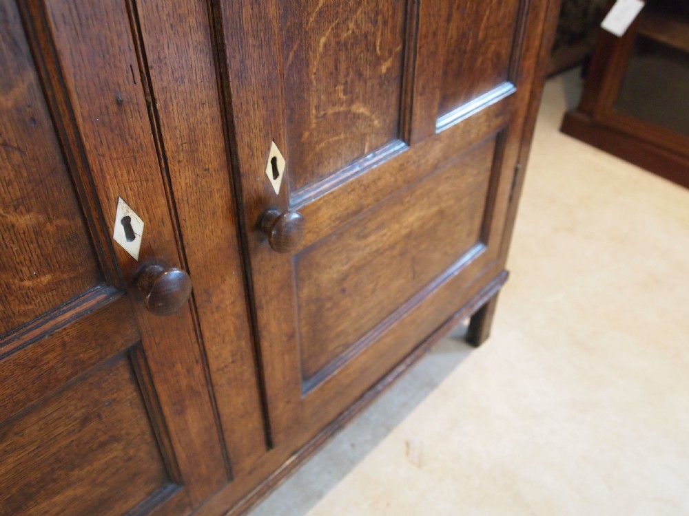 Cupboard dresser sideboard Welsh Oak 2 part George III c1790 View XII