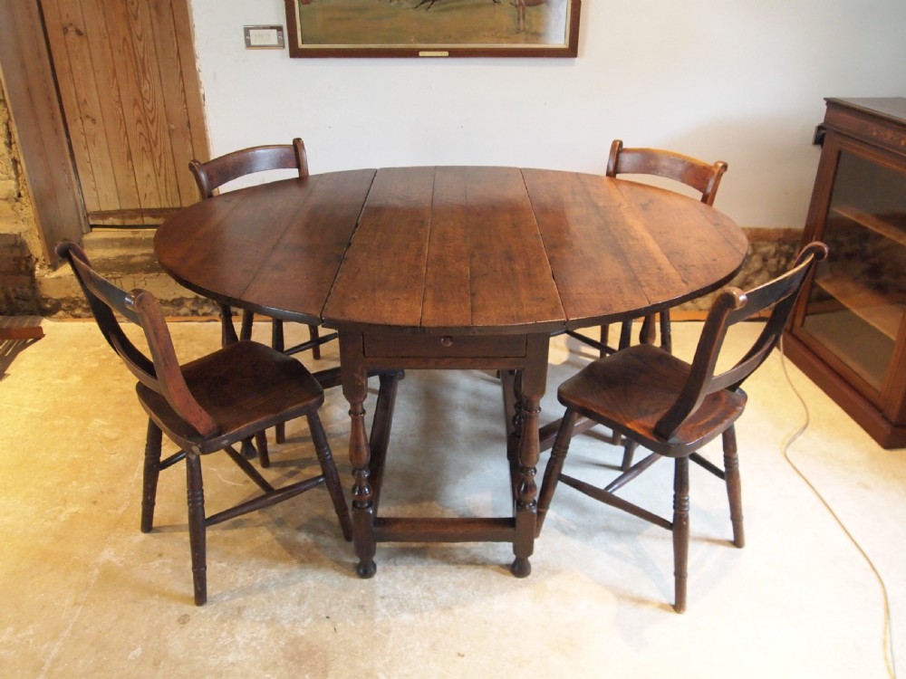 Table Queen Anne Oak gate leg dining table c1700 View IV