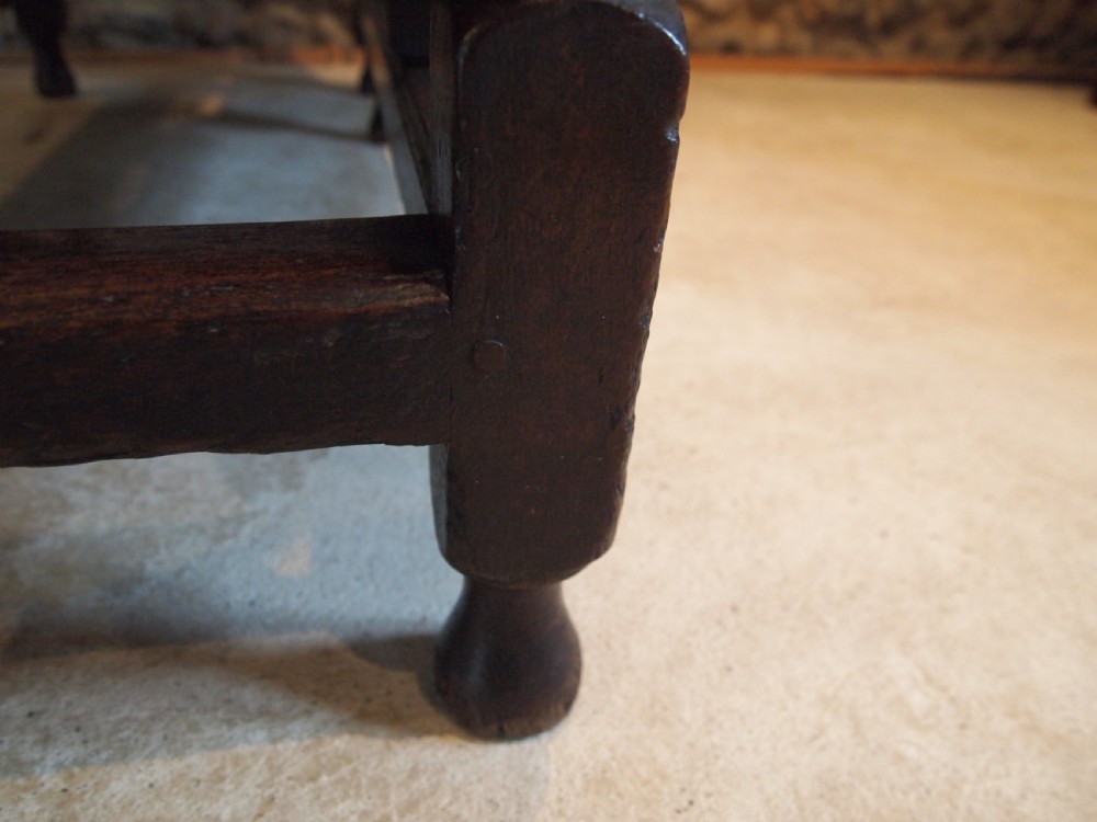 Table Queen Anne Oak gate leg dining table c1700 View VIII