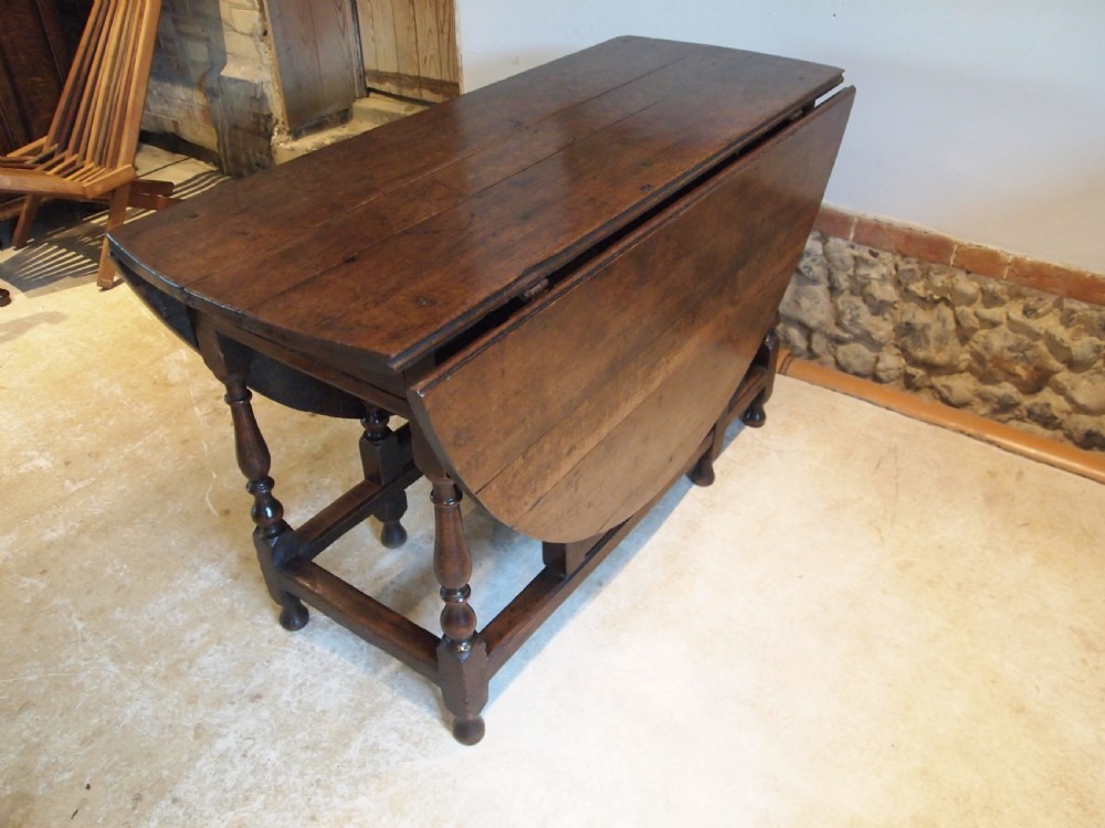 Table Queen Anne Oak gate leg dining table c1700 View XIII