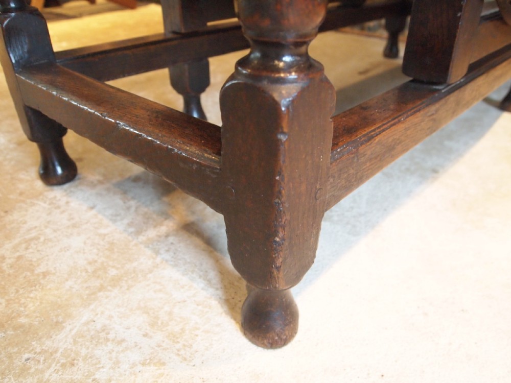 Table Queen Anne Oak gate leg dining table c1700 View XIV