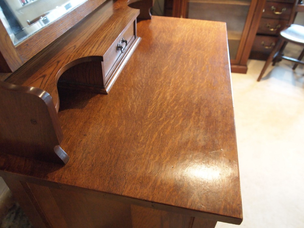 Dressing chest of drawers Arts and Crafts Oak c1900 View VIII