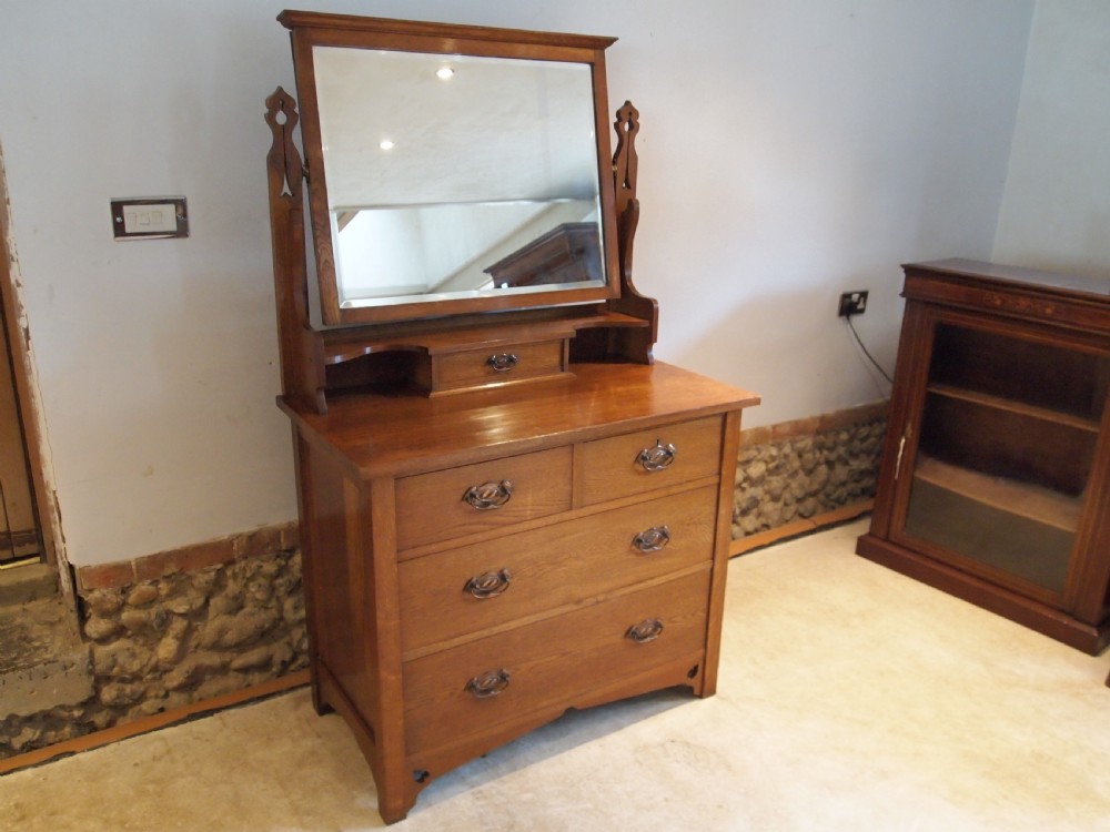 Dressing chest of drawers Arts and Crafts Oak c1900 View XII