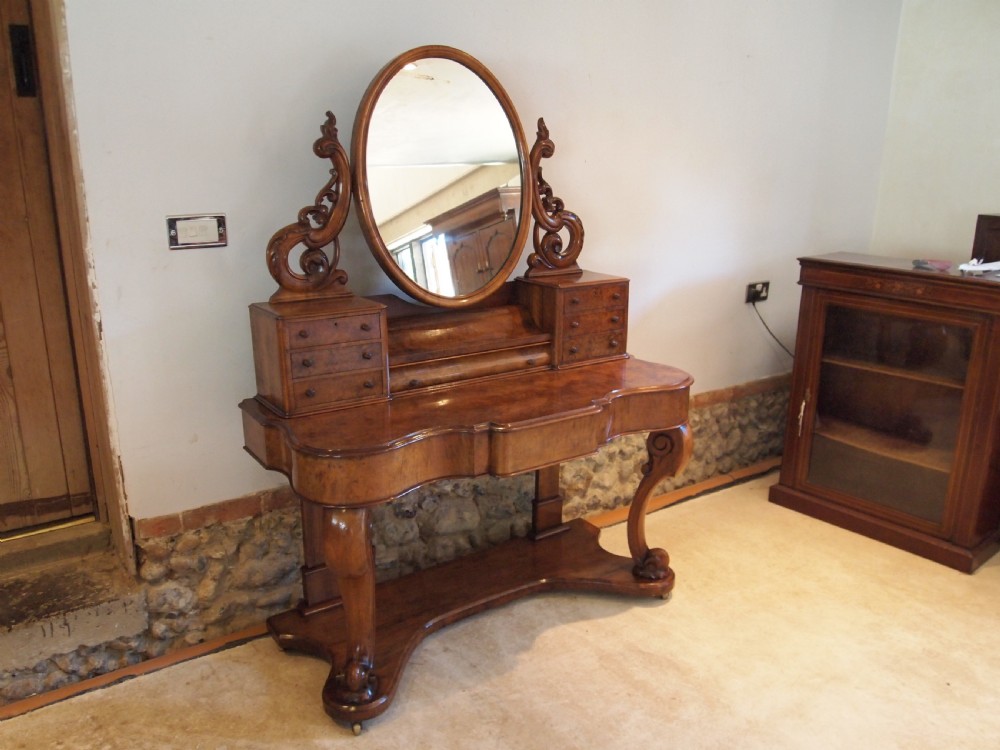 Dressing chest of drawers stunning Victorian burr Walnut c1860