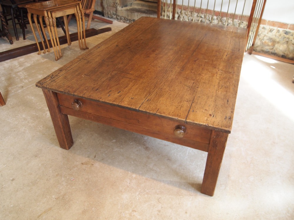 Table coffee table Victorian Pine c1880