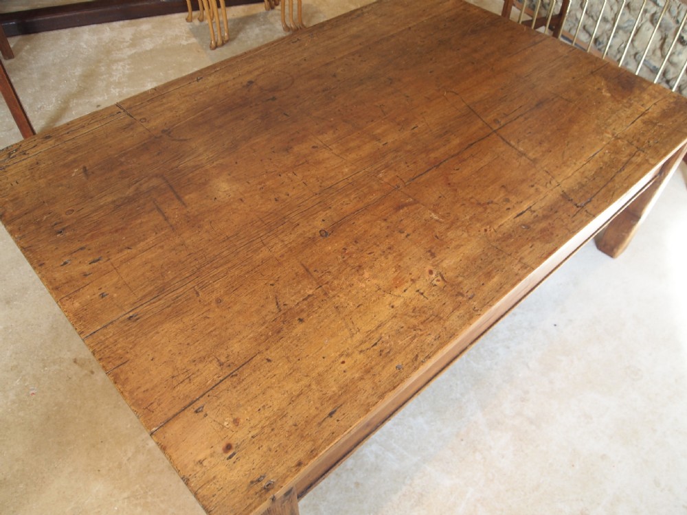 Table coffee table Victorian Pine c1880 View VI