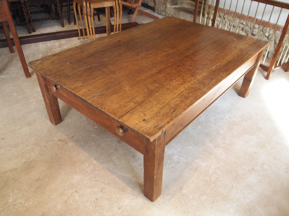 Table coffee table Victorian Pine c1880 View VIII