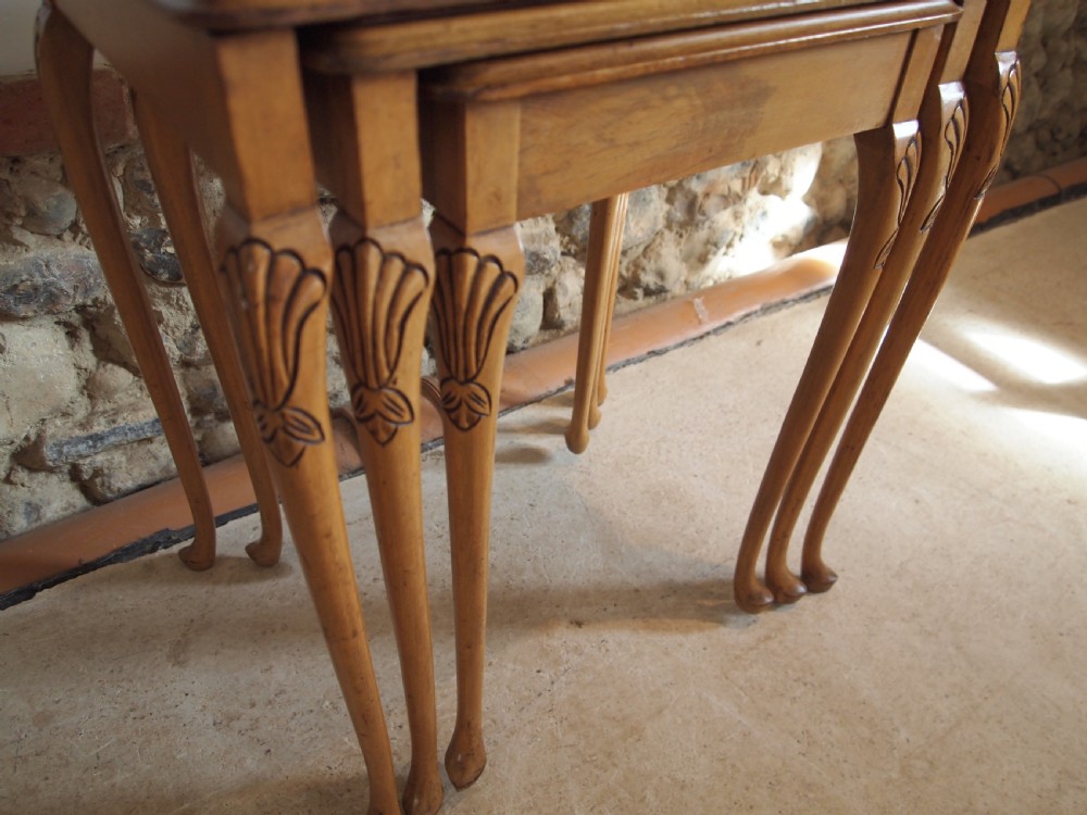 Table nest of 3 tables Figured Walnut c1920 View II