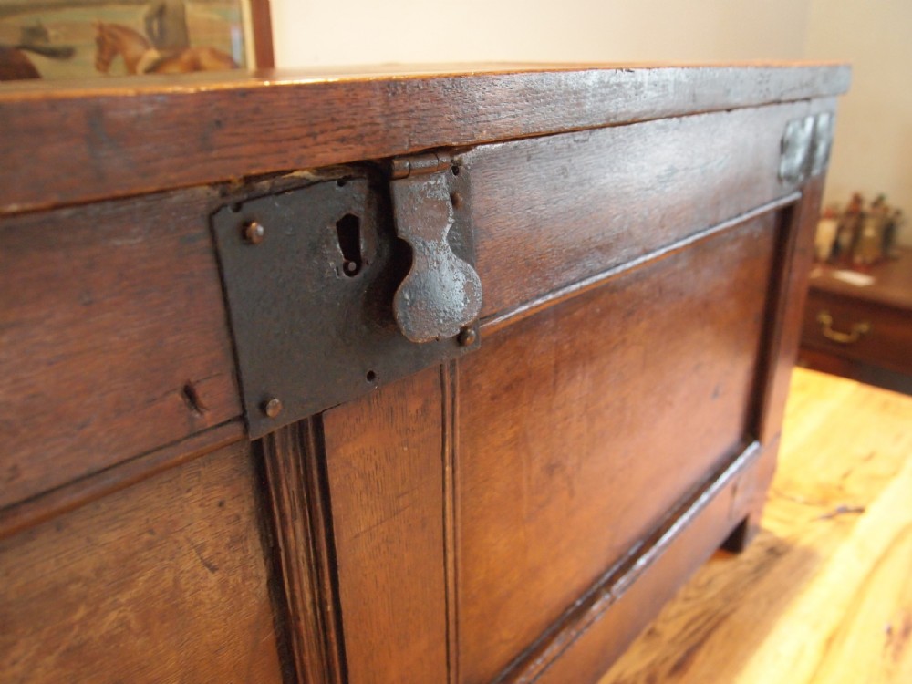 Coffer chest blanket box Queen Anne Oak c1700 View IV