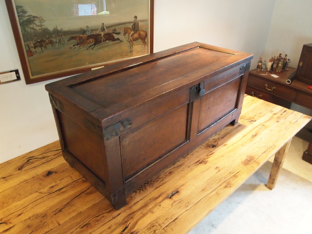 Coffer chest blanket box Queen Anne Oak c1700 View VIII