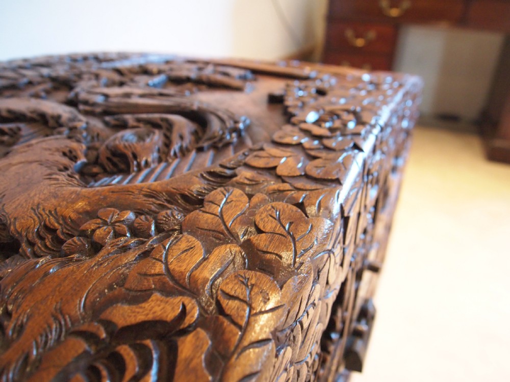 Chest trunk coffer blanket box Camphorwood Chinese carved c1910 View VI