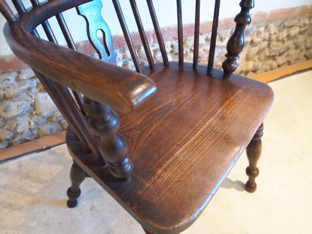 Chair Victorian Windsor Ash and Elm c1840 View VII