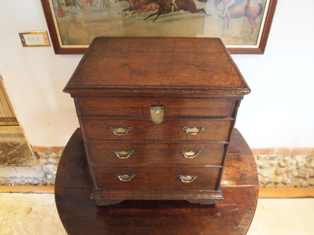 Stool chest box George II Oak c1750 View VI