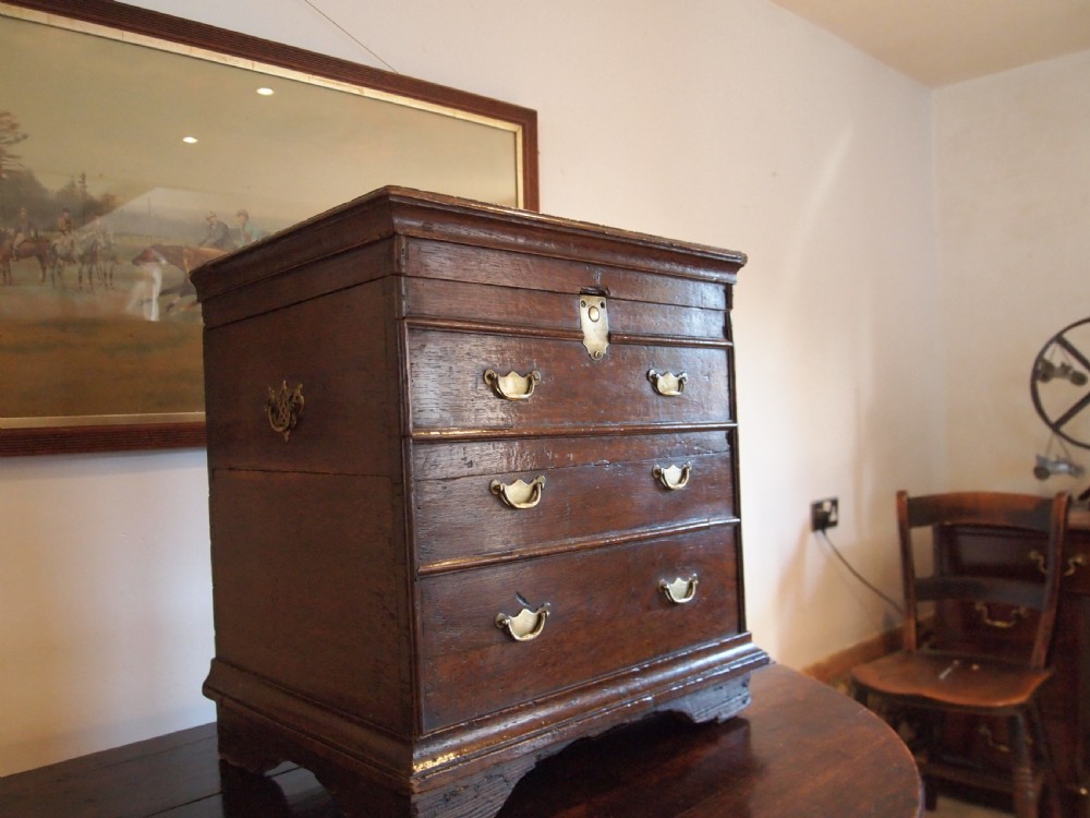 Stool chest box George II Oak c1750 View VIII