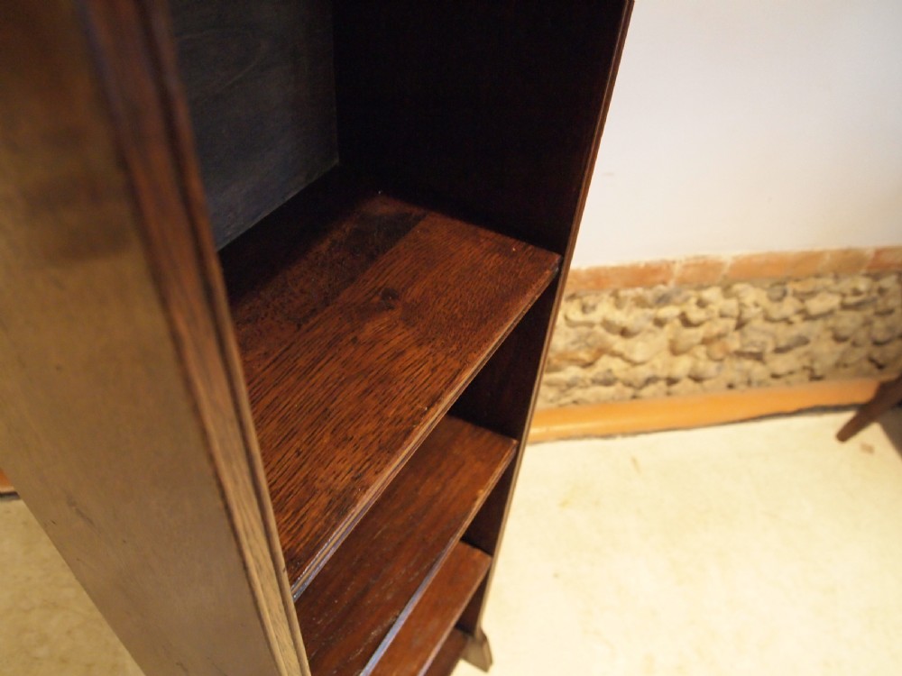 Bookcase tall slim Arts and Crafts Oak c1900 View VII