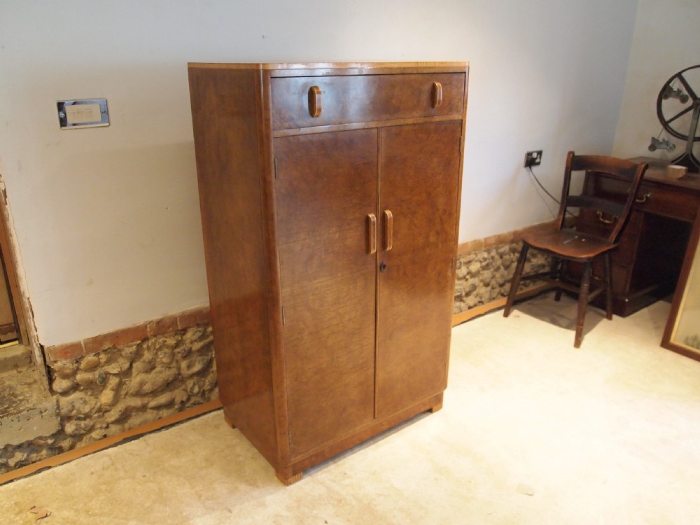 Art Deco cupboard Tall boy Burr Walnut c1920 View XIV