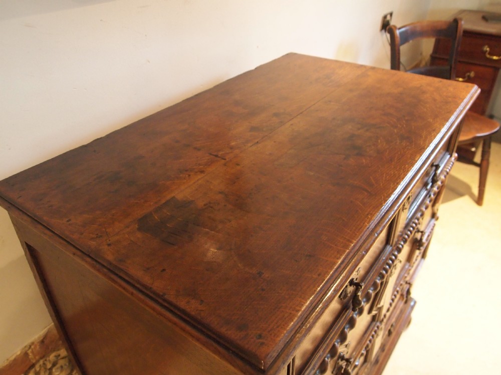 Chest of drawers Queen Anne Oak small c1700 View III