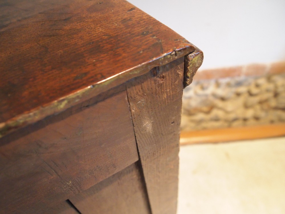 Chest of drawers Queen Anne Oak small c1700 View VII