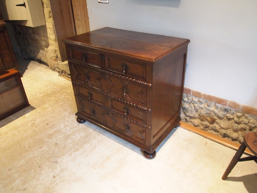 Chest of drawers Queen Anne Oak small c1700 View XII
