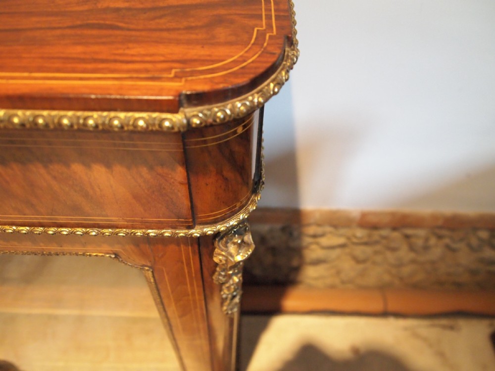 Bookcase credenza display Fine Victorian Walnut c1850 View IV