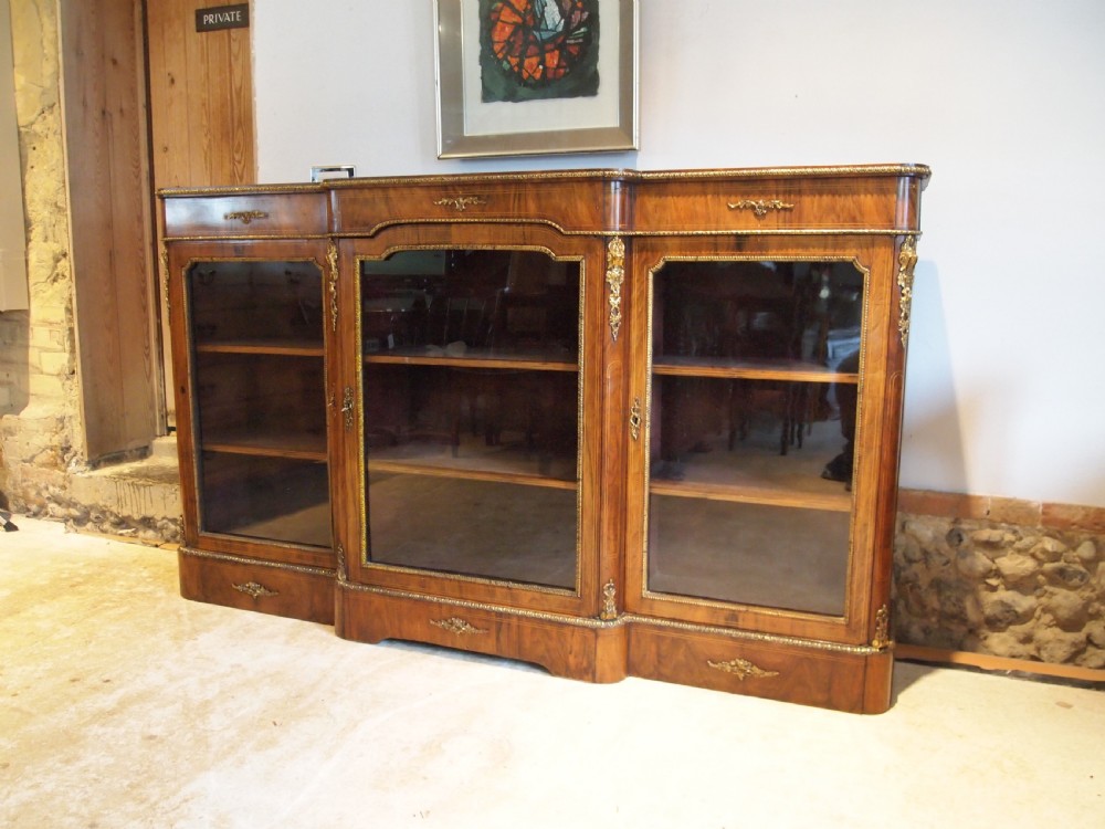 Bookcase credenza display Fine Victorian Walnut c1850 View XI