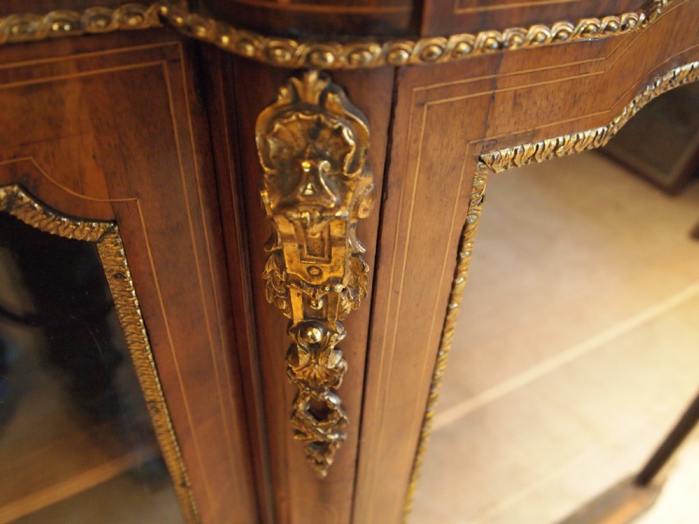 Bookcase credenza display Fine Victorian Walnut c1850 View XVI