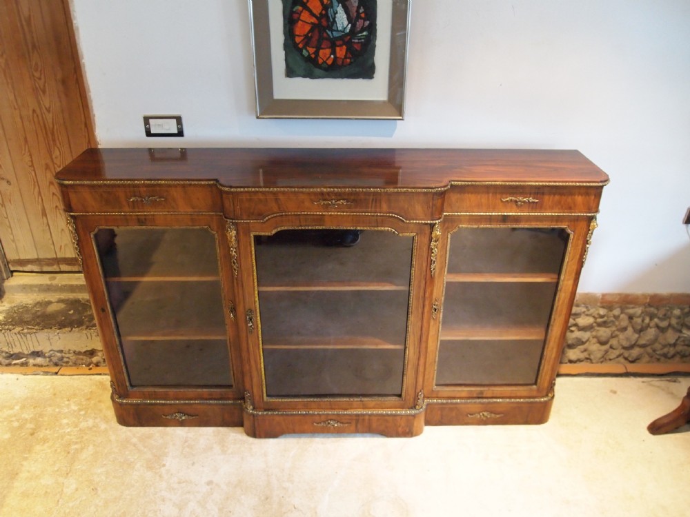 Bookcase credenza display Fine Victorian Walnut c1850 View XVII