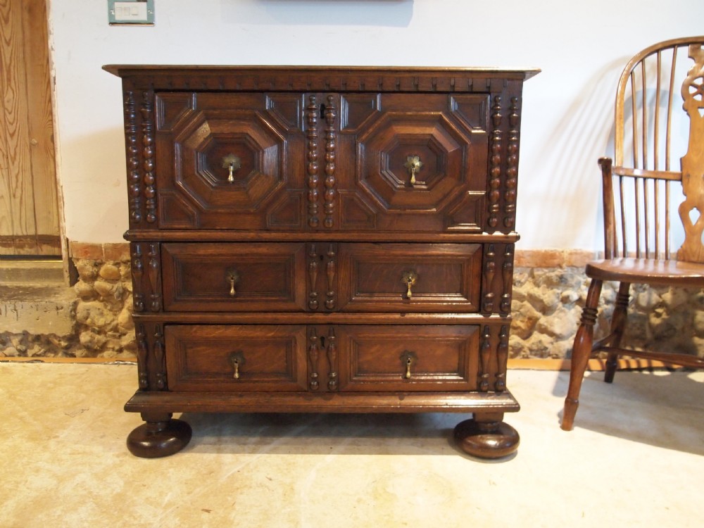 Chest of drawers rare small William and Mary Oak c1690 View VIII