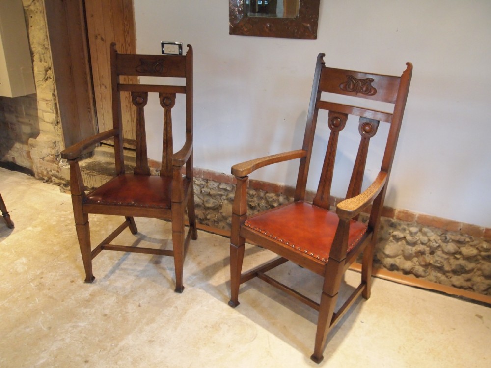 Chairs fine pair of Oak Arts and Crafts armchairs c1900 View IV