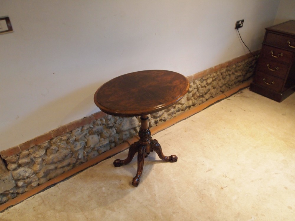 Table hall lamp side console Victorian Walnut c1870 View V