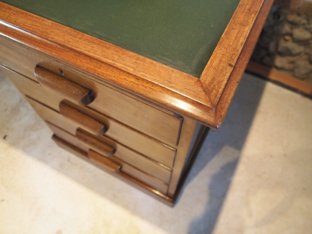 Desk Fine quality Art Deco Mahogany c1920 View IX