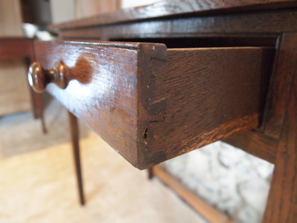 Table Arts and Crafts Cotswold style Oak c1900 View IV