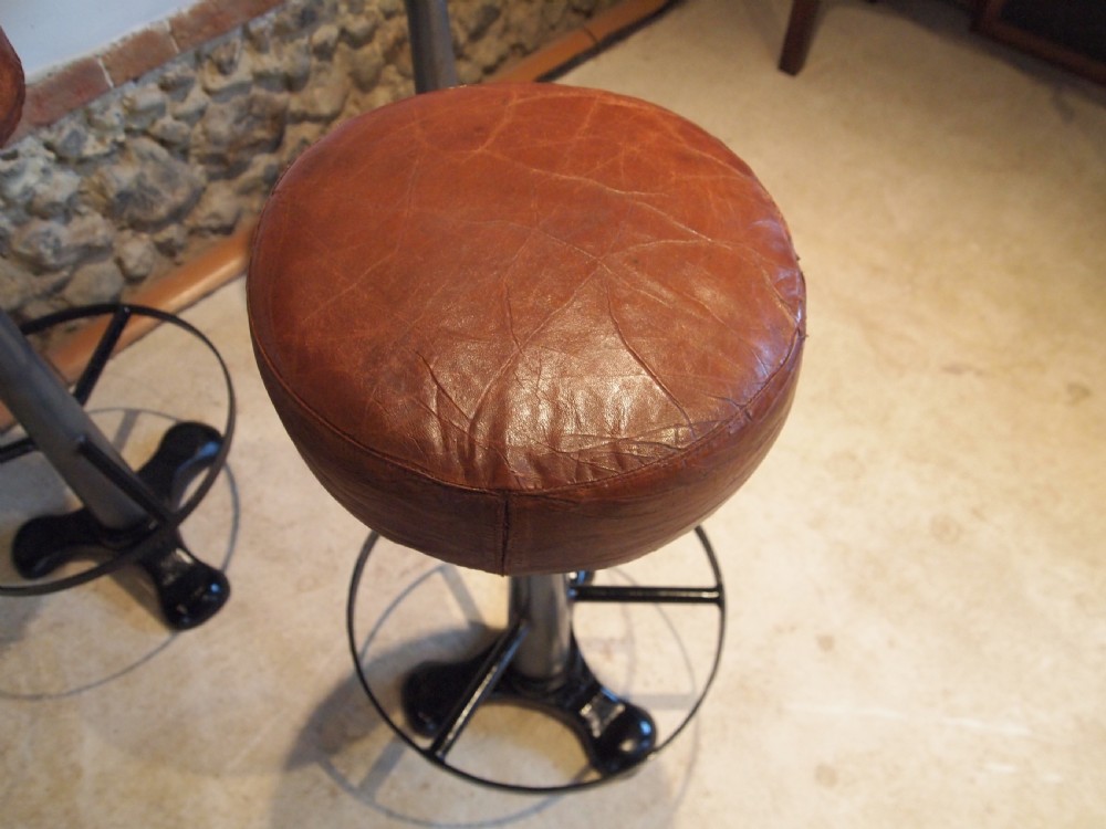 Stools set of 5 Singer industrial stools c1930 View II