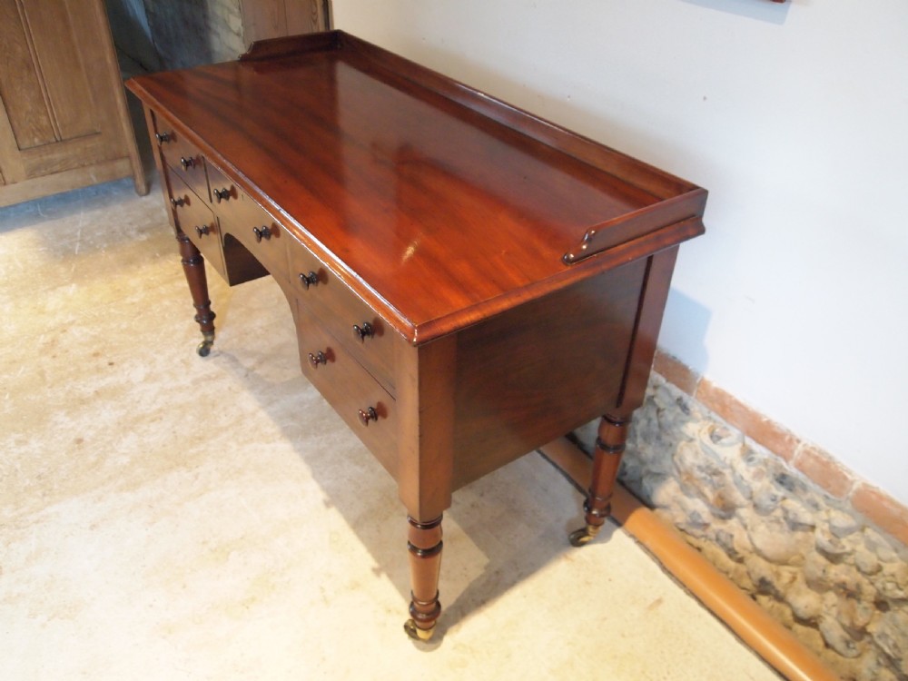Desk early Victorian fine quality Mahogany c1840 View XI