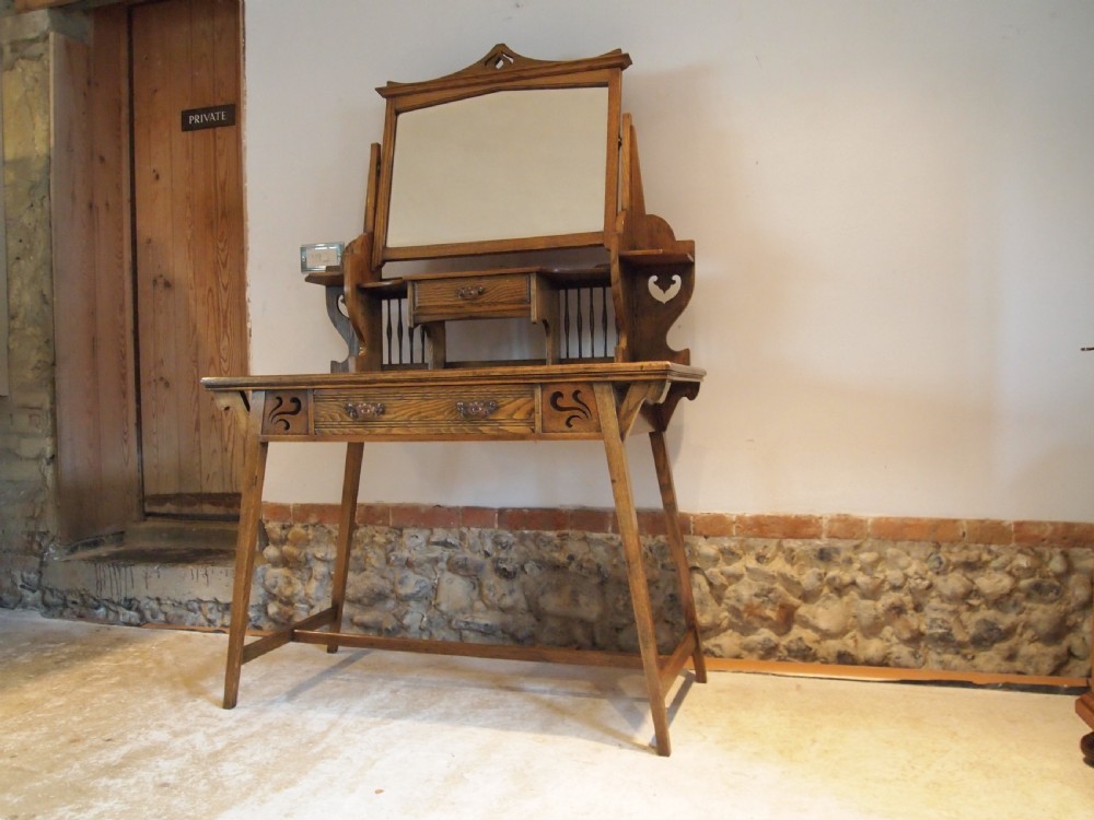 Outstanding Arts and Crafts Ash dressing table Shapland and Petter c1900 View IX
