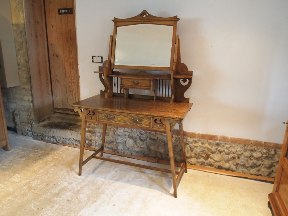 Outstanding Arts and Crafts Ash dressing table Shapland and Petter c1900 View XI
