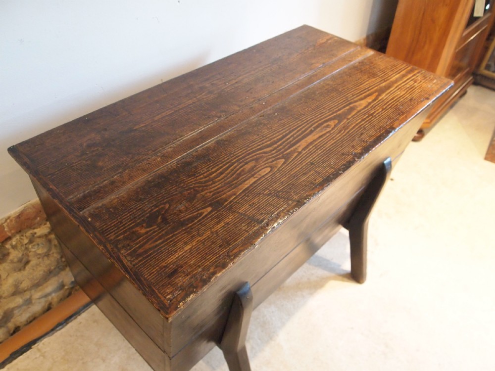 Chest trunk coffer Dough bin Victorian Pine c1840 View II