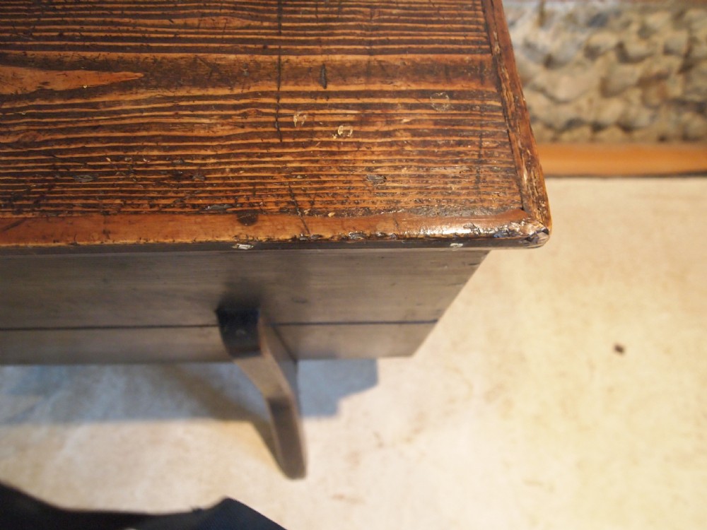 Chest trunk coffer Dough bin Victorian Pine c1840 View III