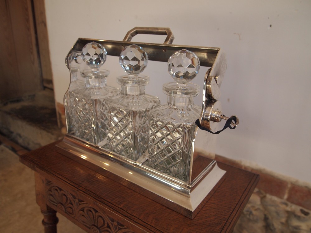 Tantalus decanter fine Silver plate Edwardian c1910 View III