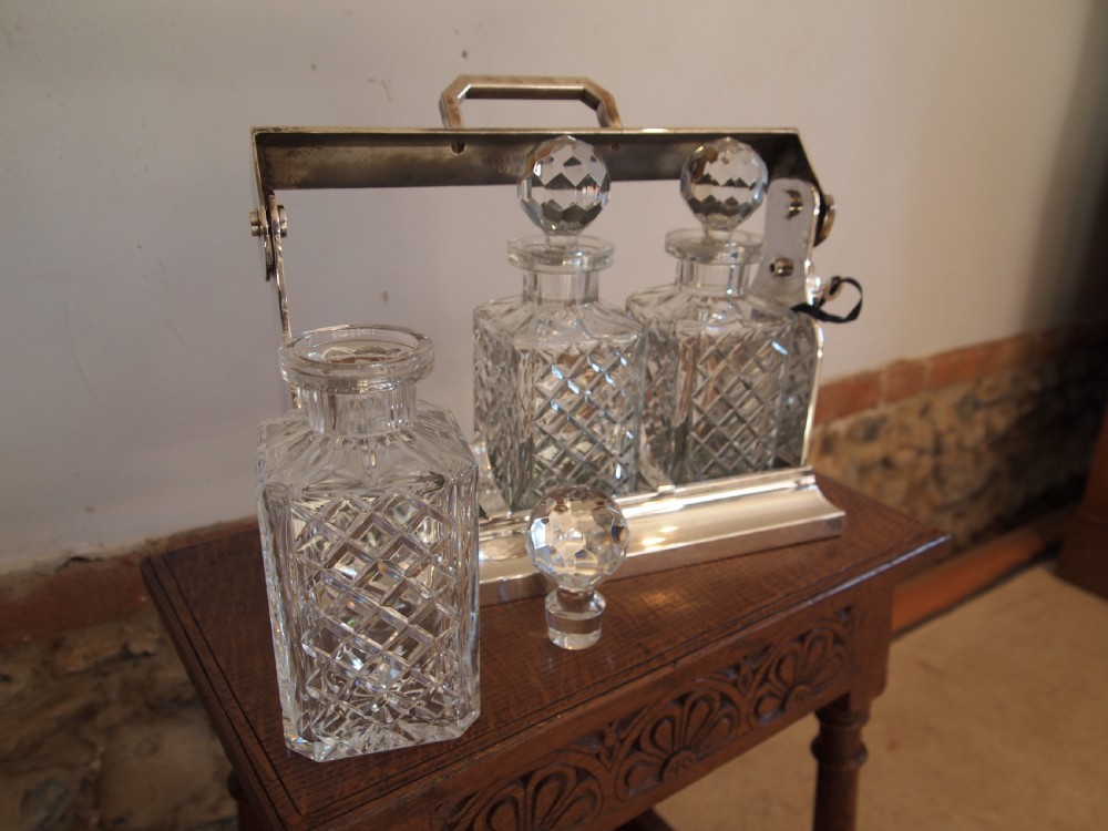 Tantalus decanter fine Silver plate Edwardian c1910 View IV
