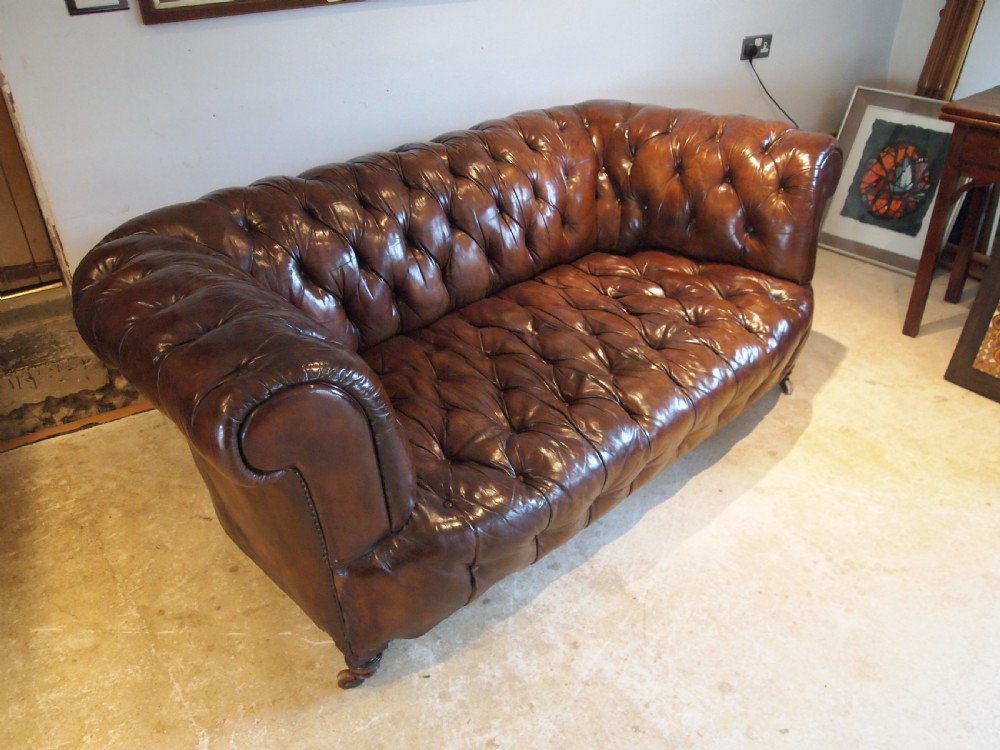Sofa settee Stunning Victorian leather Chesterfield c1870